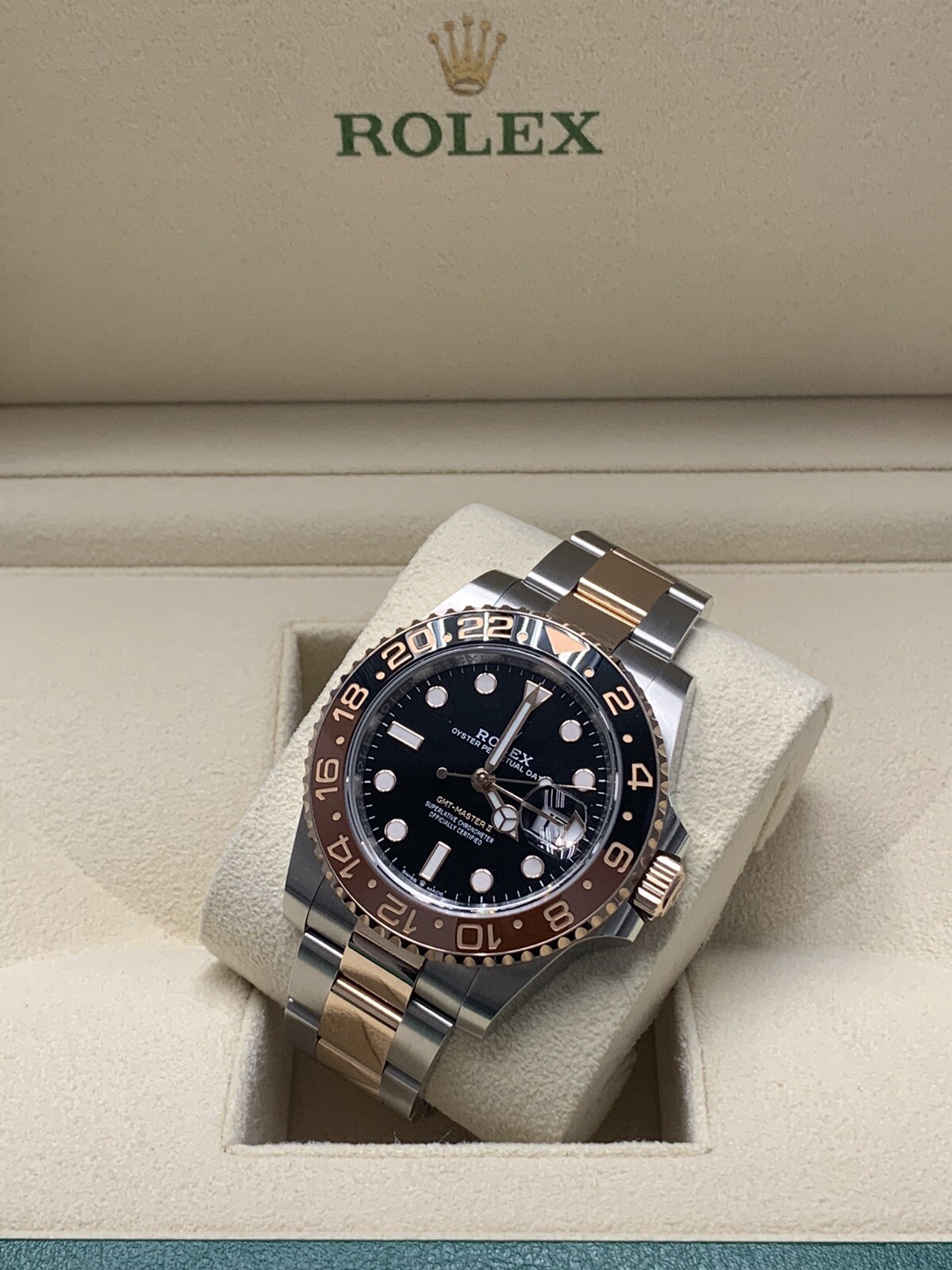 Rolex GMT Master II Rootbeer BRAND NEW FULL SET BOX AND PAPERS 126711CHNR