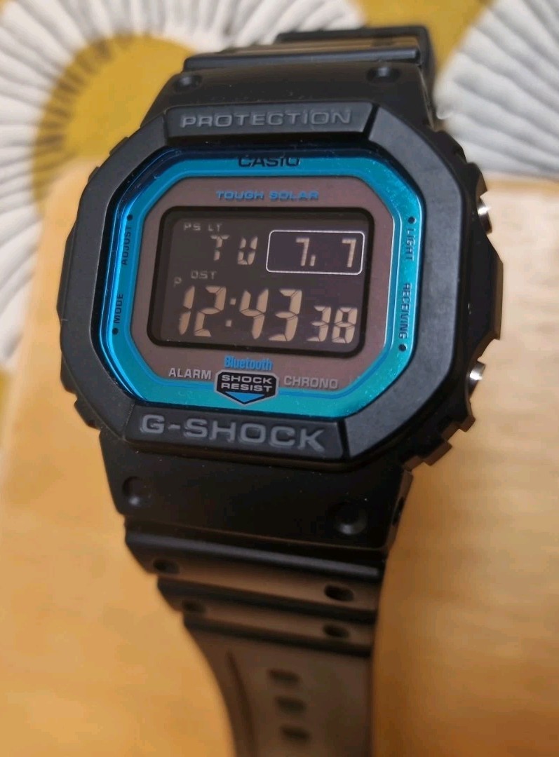 Casio G-Shock GW-B5600-2ER with Tough Solar, Bluetooth and 200m water resistance