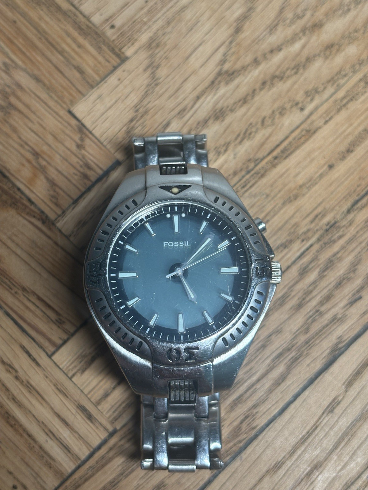 Vintage 90s Fossil Blue AM-3541 Stainless Steel Quartz 100M Wristwatch