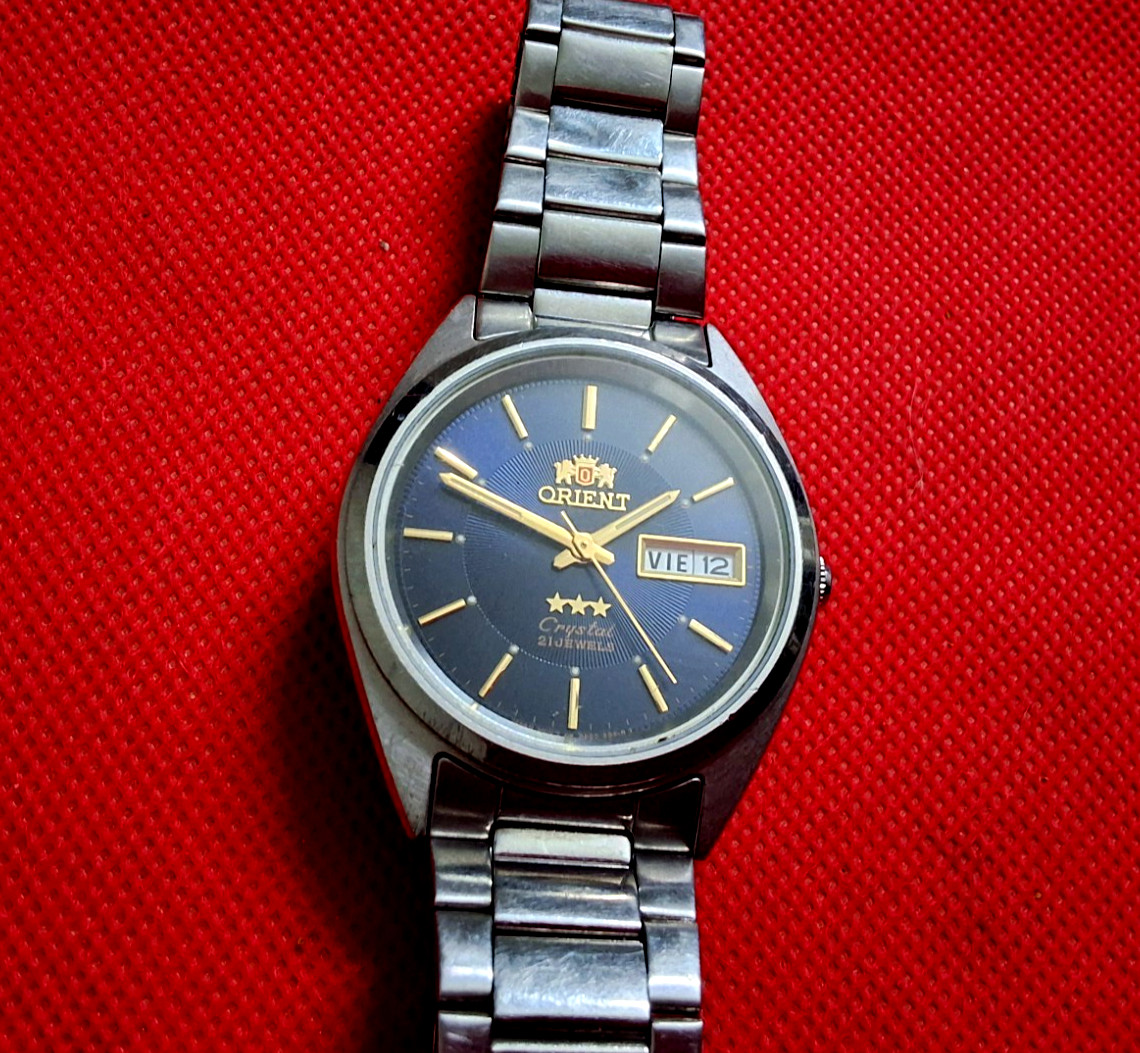 Vintage Orient Crystal Automatic Three Star 21 Jewels Wrist Watch Japan Made.