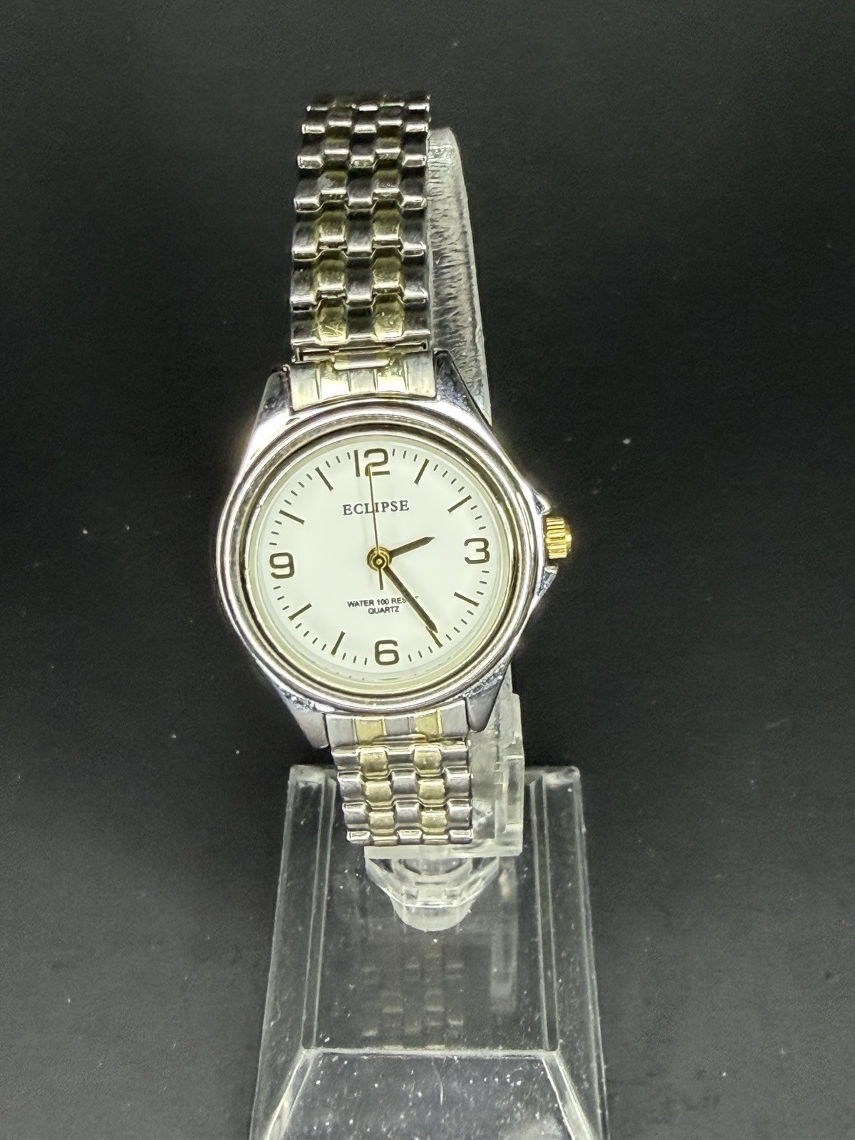 Eclipse Women 28mm Silver Case NEW BATTERY White Dial Silver Expqnsion Band 920