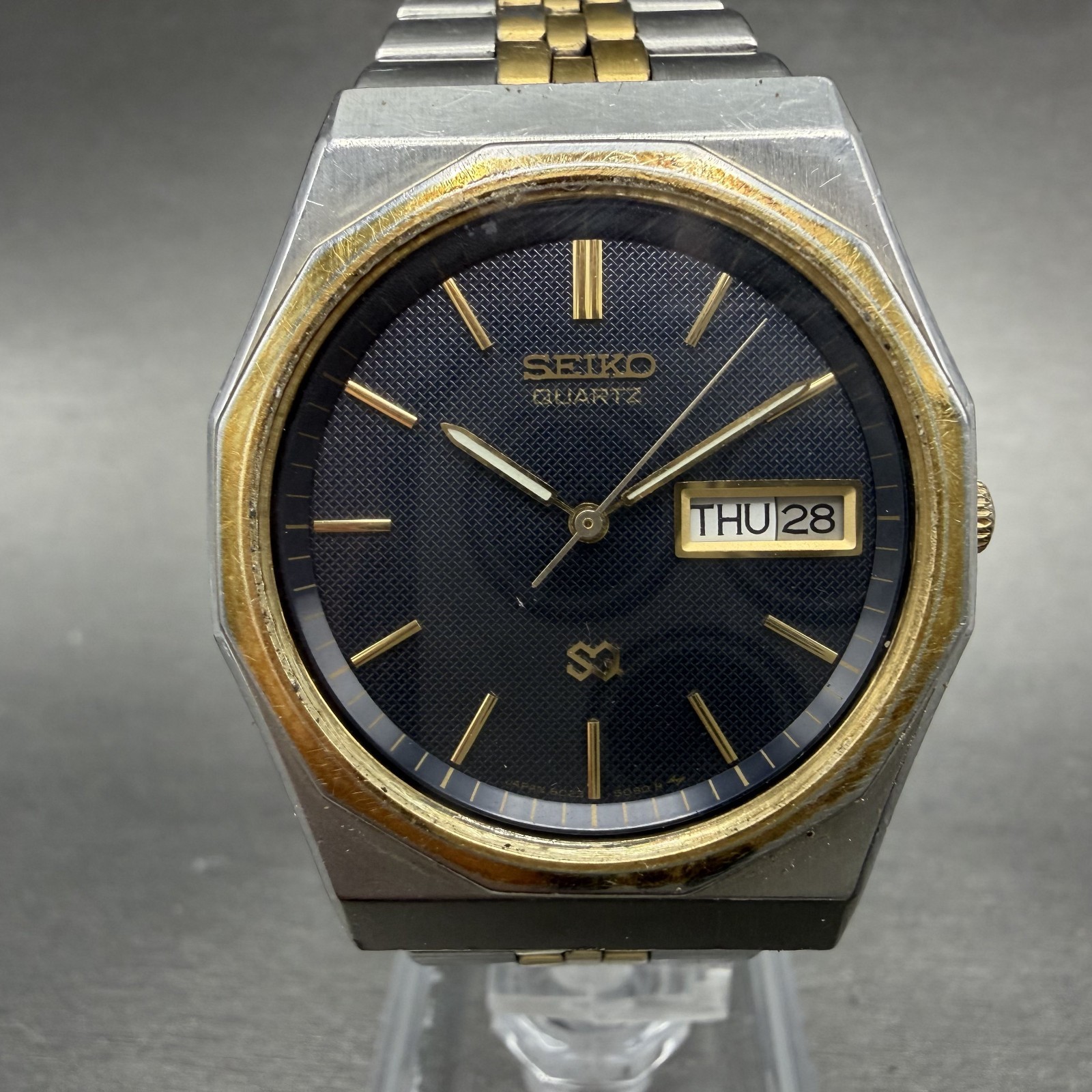 Seiko SQ Watch Men 33mm Blue Dial Two Tone Daydate Vintage 8C23-6059 New Battery