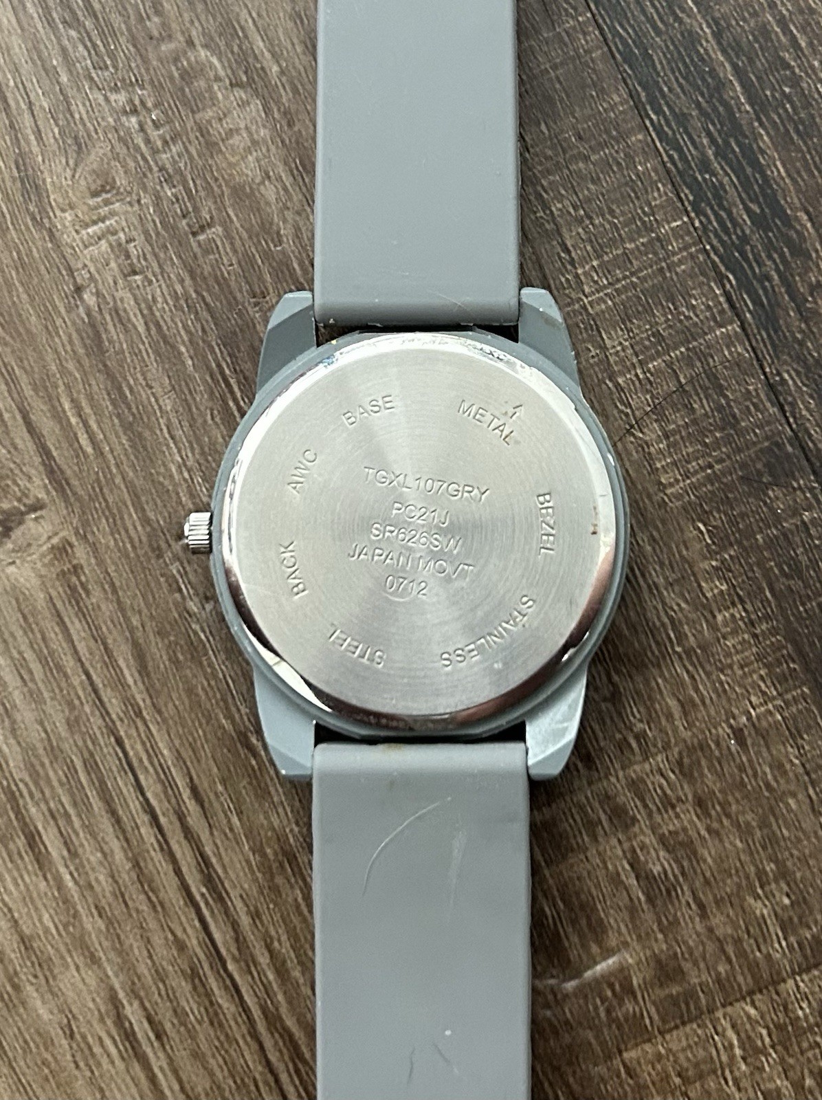 Gray Silicone buckle Strap white face Watch 25mm face – watch works great