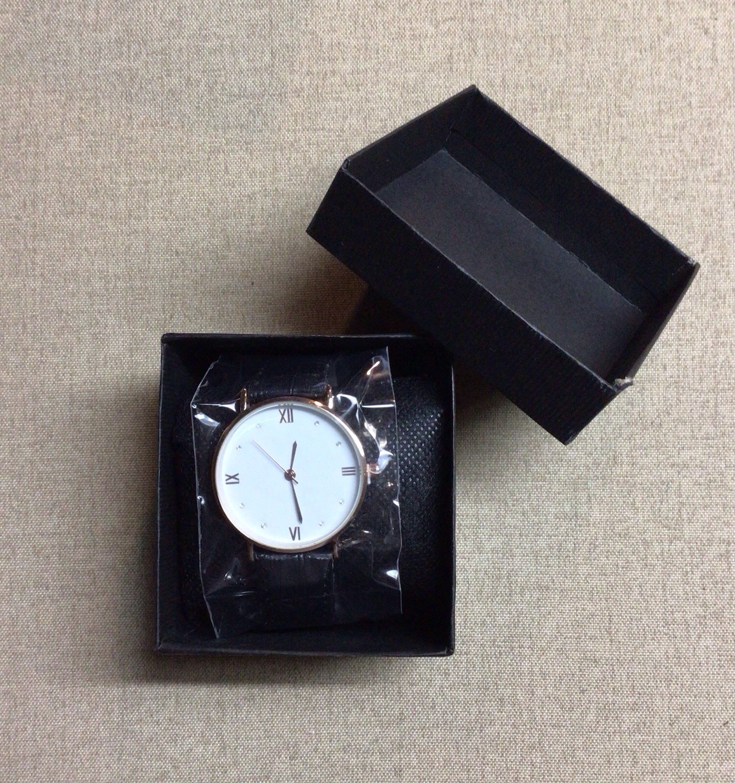 Men’s White Face Rose Gold Housing Black Band