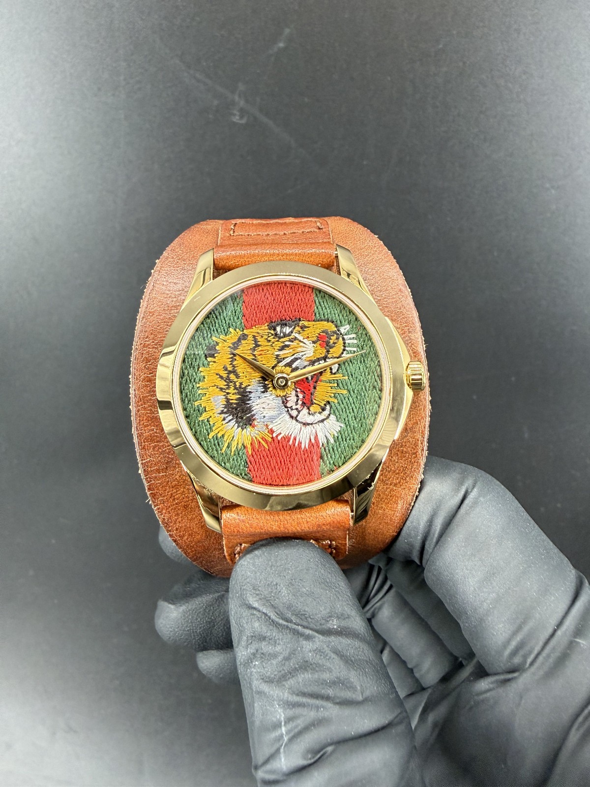 Gucci G-Timeless 126.4 Tiger Embroidery Web Quartz Men’s Watch