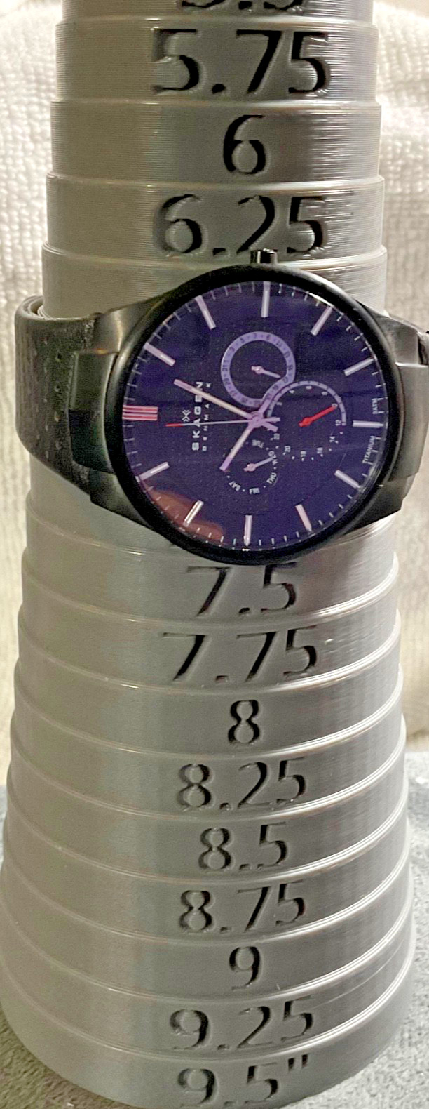 SKAGEN 809XLTBLB TITANIUM MULTIFUNCTION BLACK DIAL LEATHER WATCH NEW BATTERY