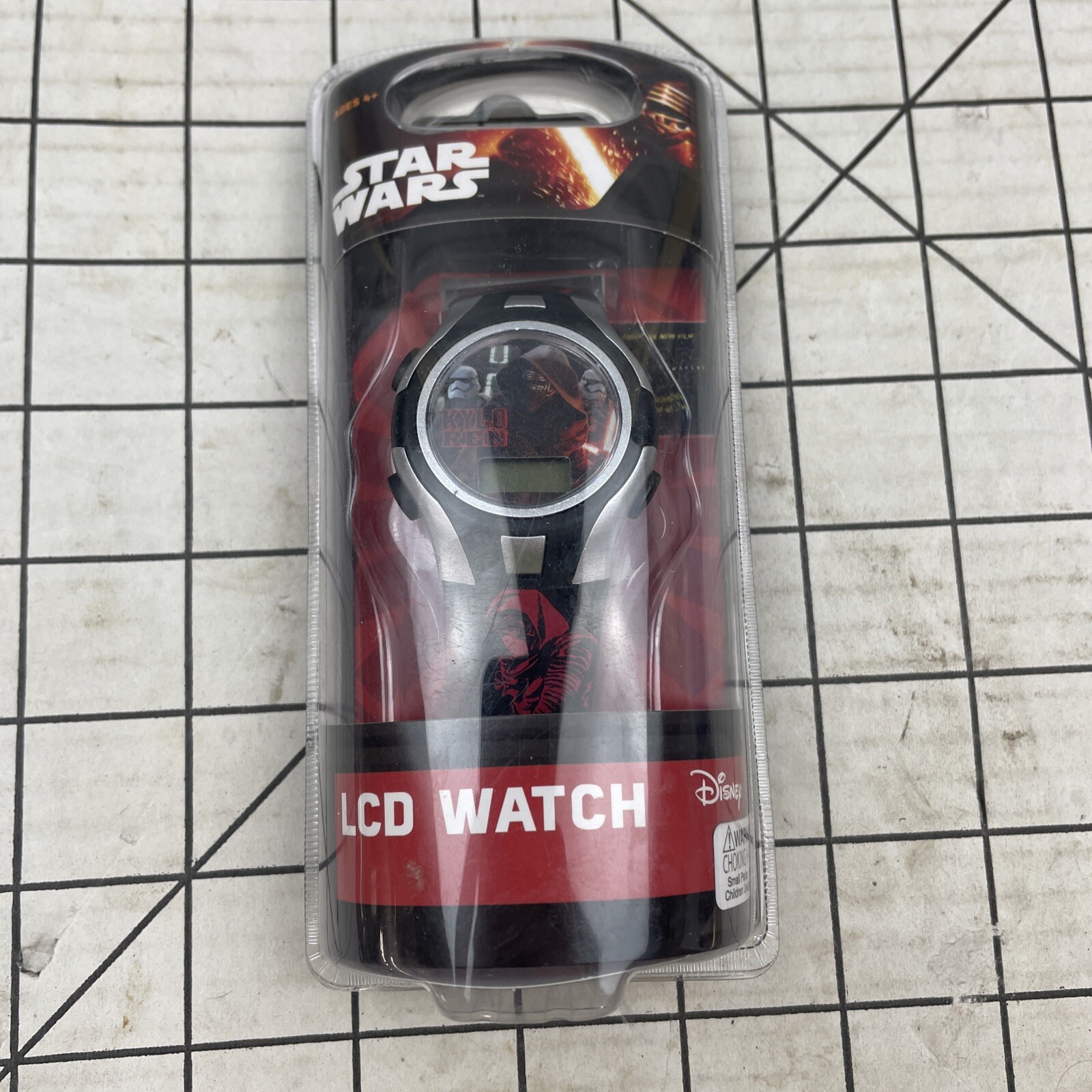 NEW Star Wars Kids Dark Side Digital Light-Up LCD Red and Black Watch