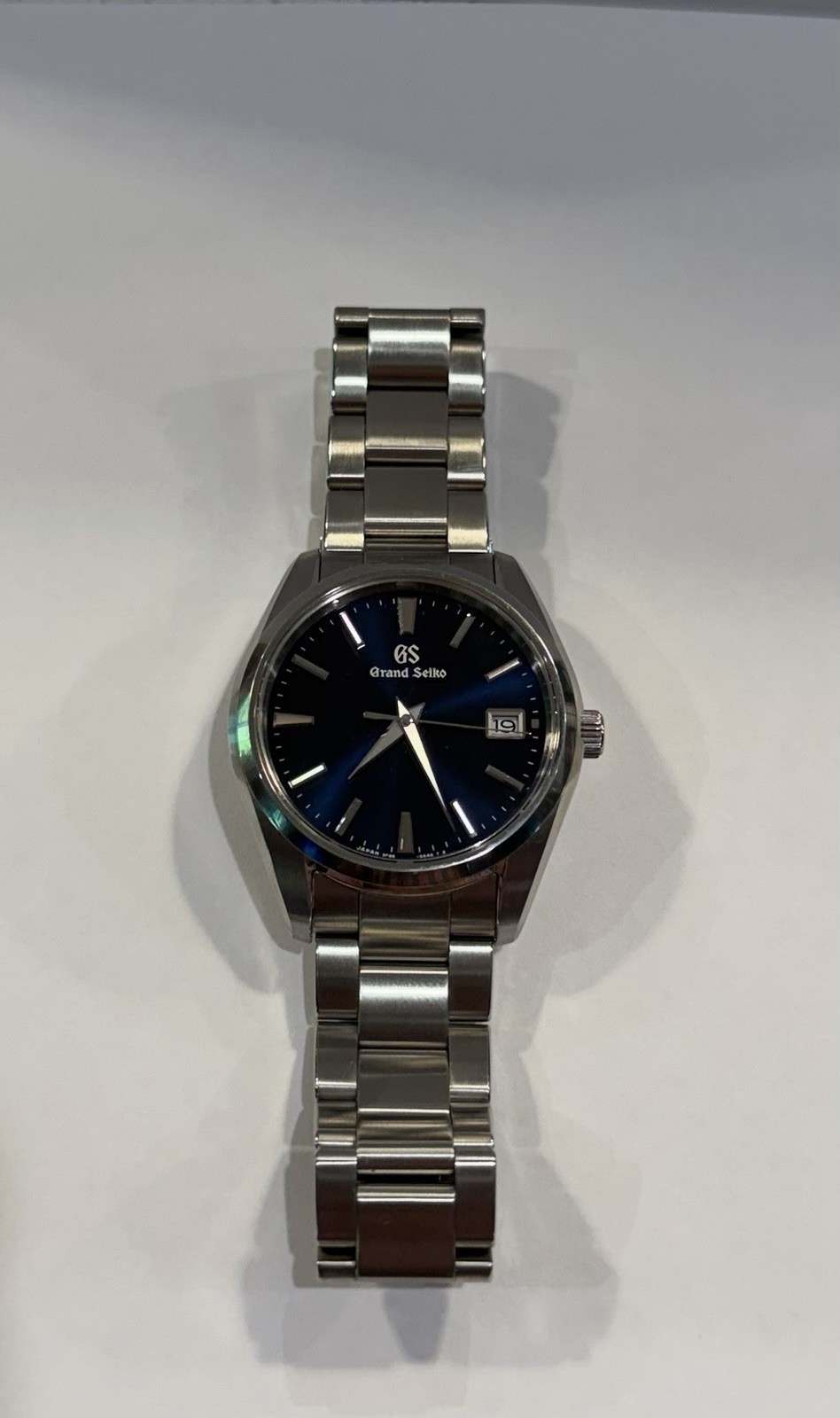 Grand Seiko Heritage Blue Men’s Stainless Steel Bracelet Watch – SBGP013