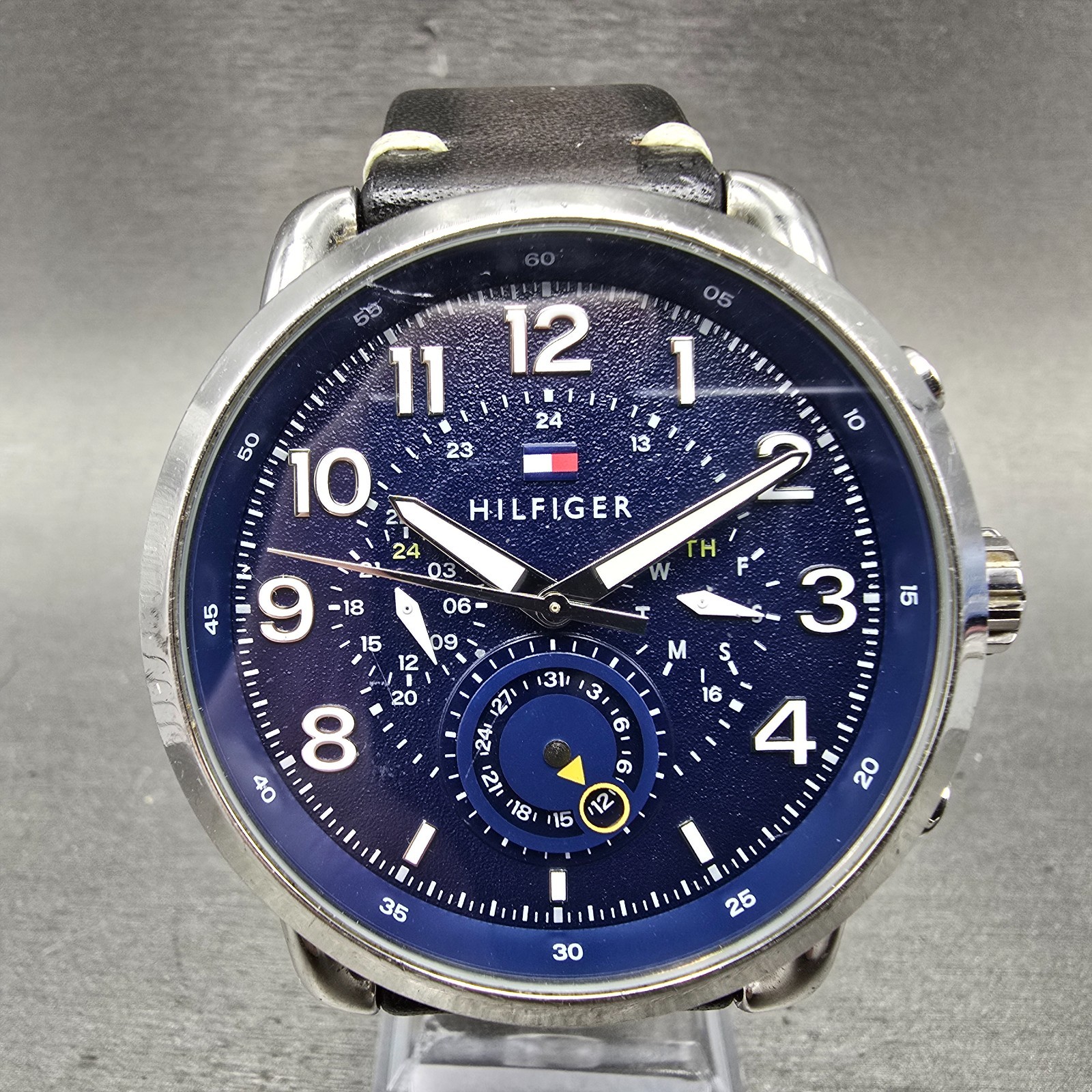 Tommy Hilfiger Briggs Watch Men 46mm Blue Dial Steel Daydate Round New Battery