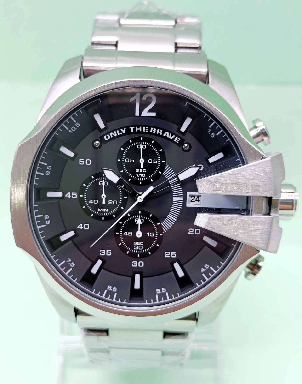 Fabulous Diesel 10 Bar “ONLY THE BRAVE” Chronograph Quartz Men’s Wrist Watch