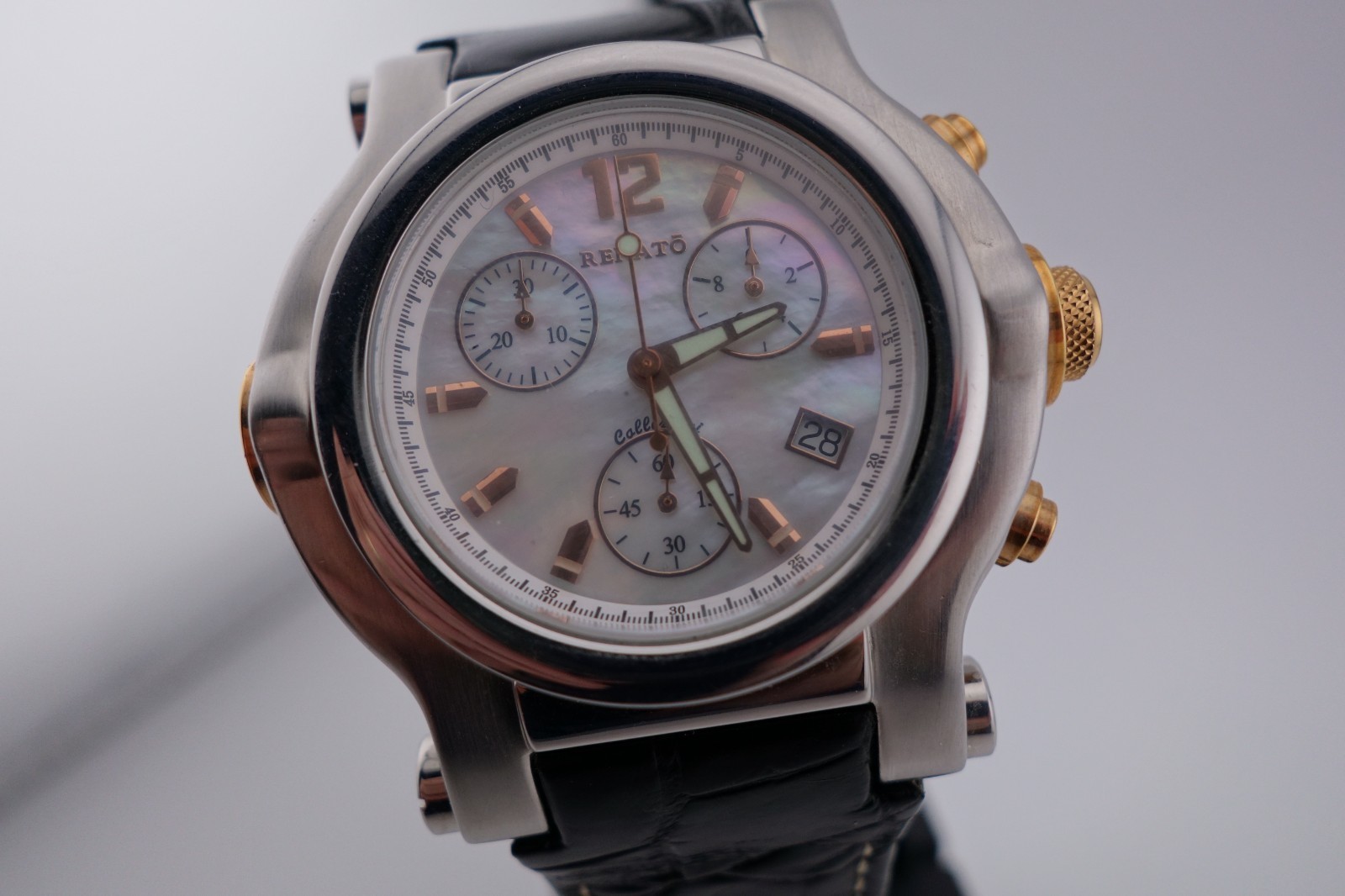 Renato BEAST with Mother-of-Pearl Dial, Chrono, Alligator Strap, Rosetone Accent