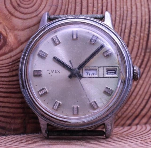 TIMEX VINTAGE MEN’S WRIST WATCH 16850 2773, 35.3mm 18.7mm LUG FOR REPAIR (JH)