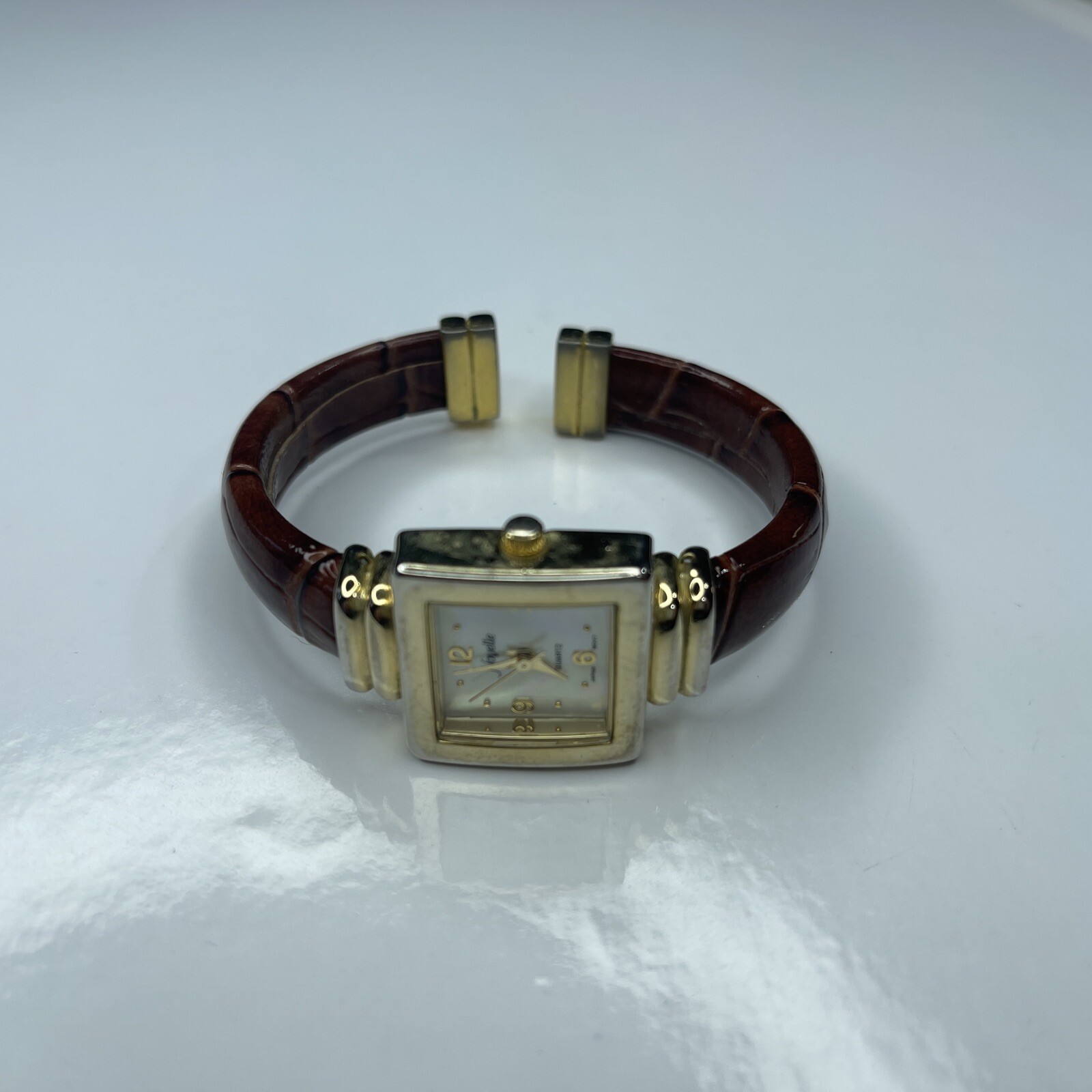 E Novelle Japan Mother Pearl Gold Brown Croc Cuff A507-369 Retro Untested