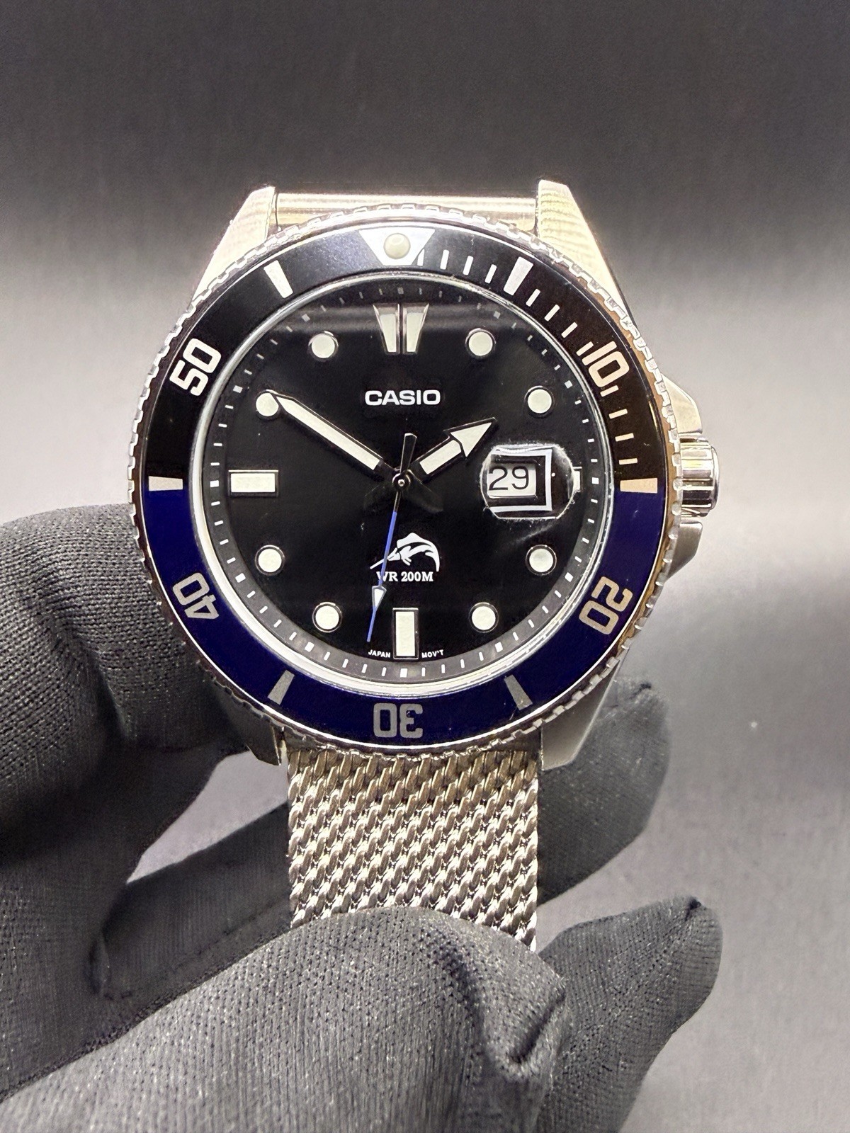 Casio Duro Batman – Custom Mod | Cyclops Mineral Crystal | Milanese