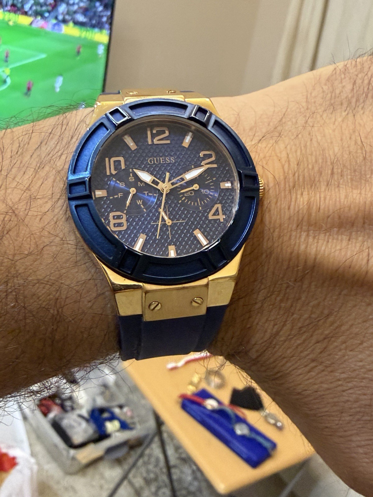 GUESS Jet Setter W0571L1 Unisex Blue & Rose Gold Multifunction Sport Watch 39mm