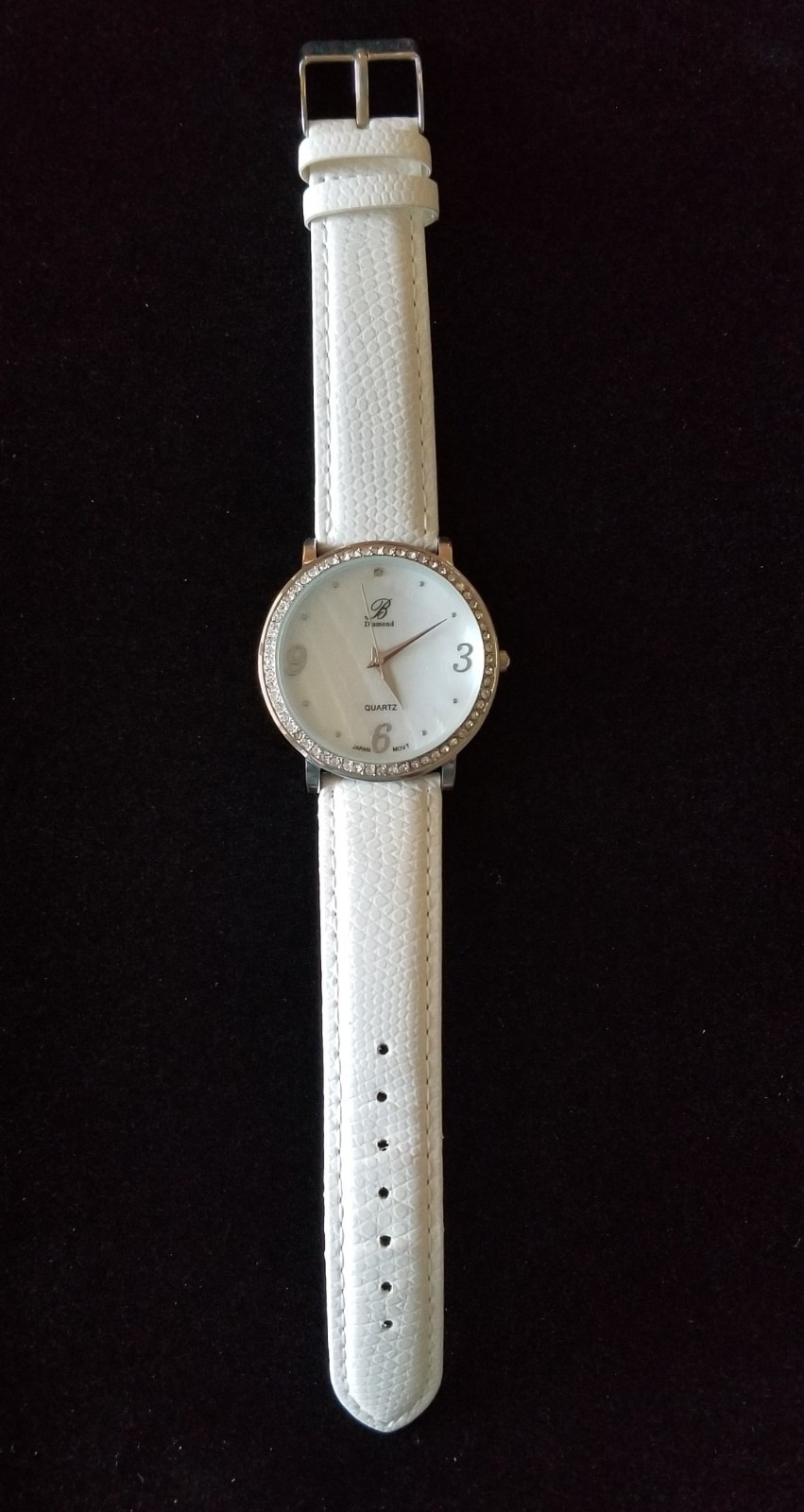 Burgi Silver Tone Watch Crystal Bezel MOP Dial Faux Leather 6″-7.5″ New Battery
