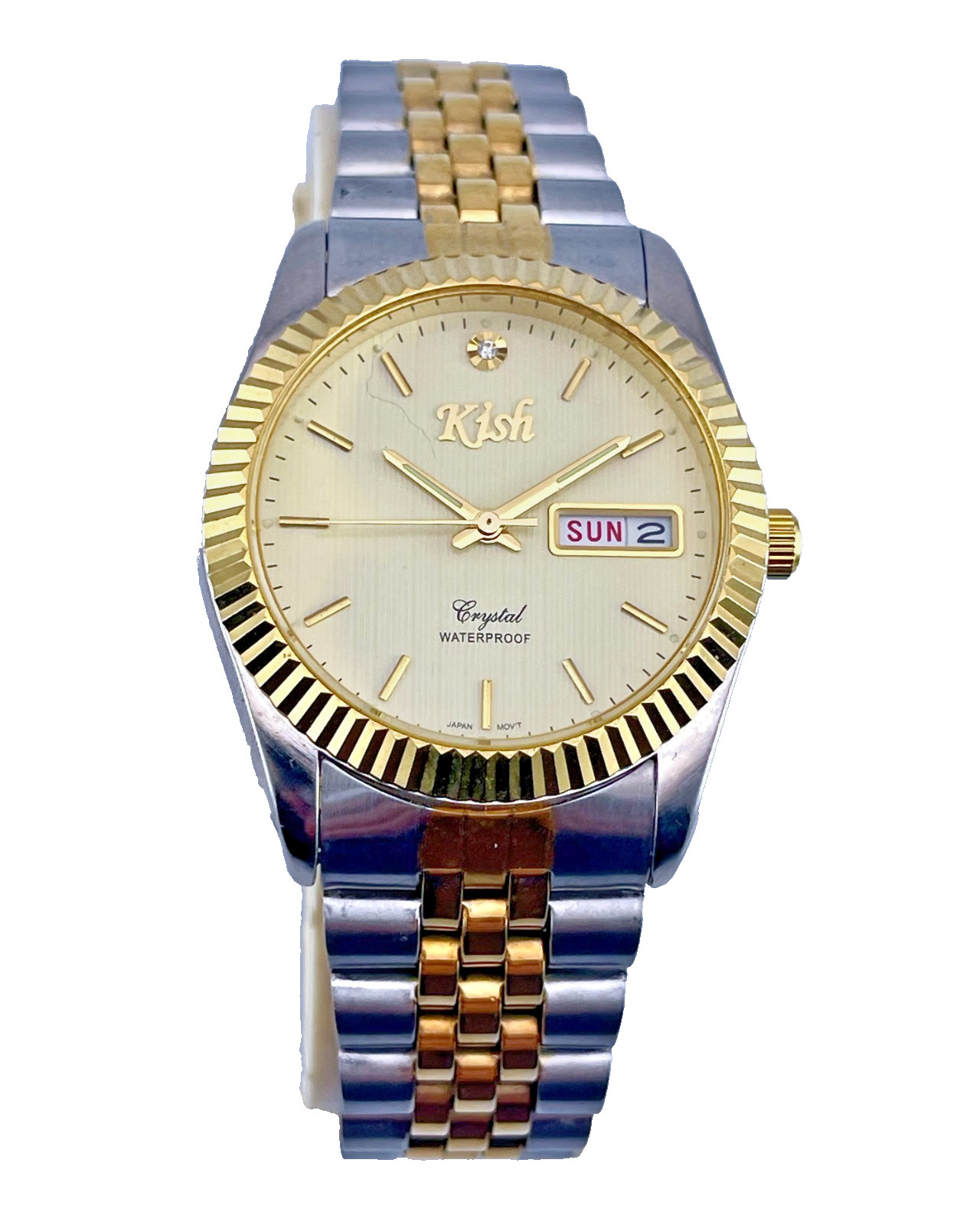KISH TWO TONE GOLD DIAL DAY/ DATE SCREW BACK 30 METERS FLUTED BEZEL WATCH KH8601