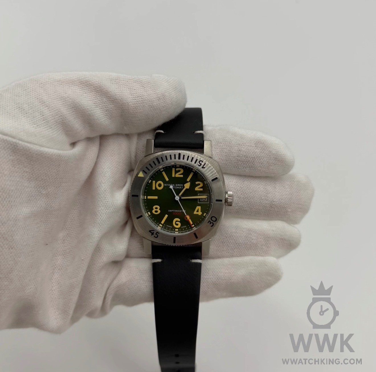 Nivada Grenchen ‘Depthmaster’ | Ref. 14103A15 | Black Leather Strap | Full Set
