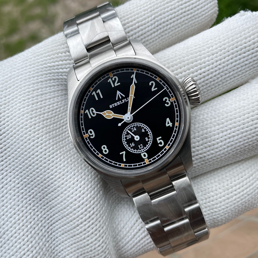 39MM STEELFLIER Quartz Pilot Men’s Watch Sapphire 200M Waterproof Silicone NEW