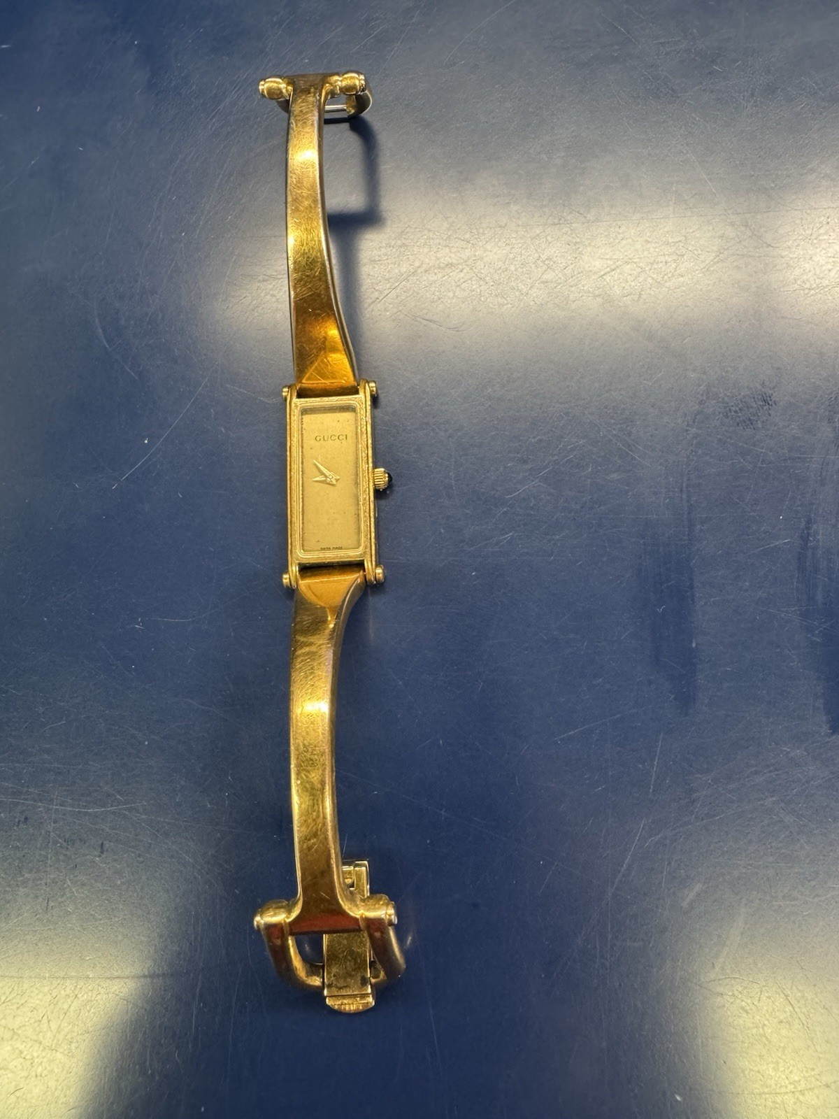 GUCCI 1500 12mm Gold Dial Qz Women’s Bangle Rectangle Watch