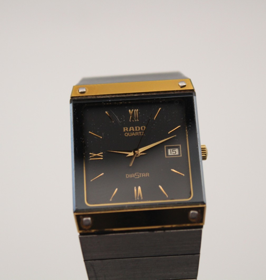 Vintage Rado DiaStar Quartz – Black Dial – Original Integrated Bracelet – Swiss