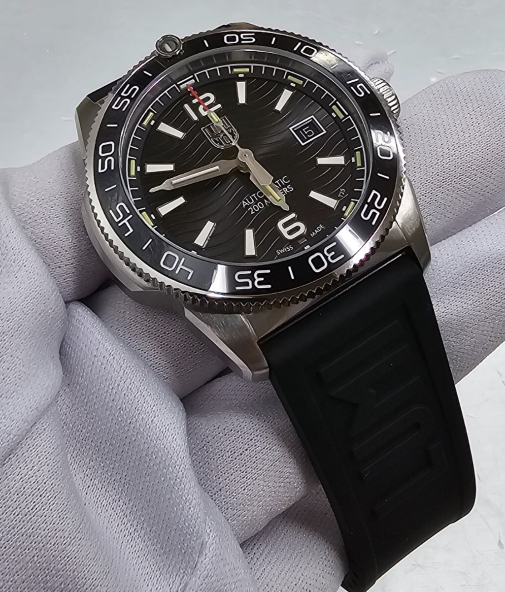 LUMINOX Pacific Diver Automatic 42mm Men’s Dive Watch XS.3101