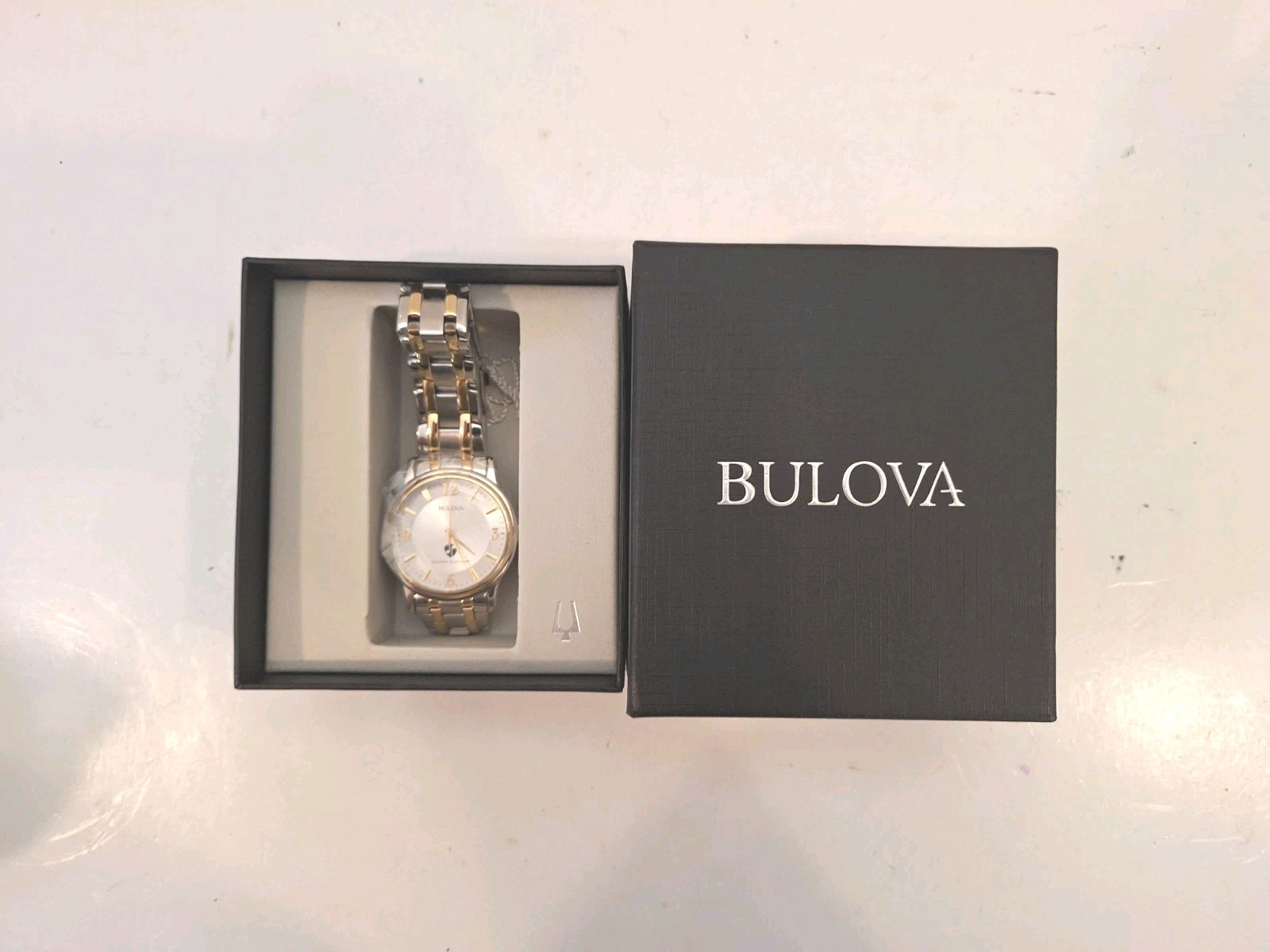 New Old Stock Men’s Bulova 2 Tone Watch Double Platinum 98A150-New Battery!!