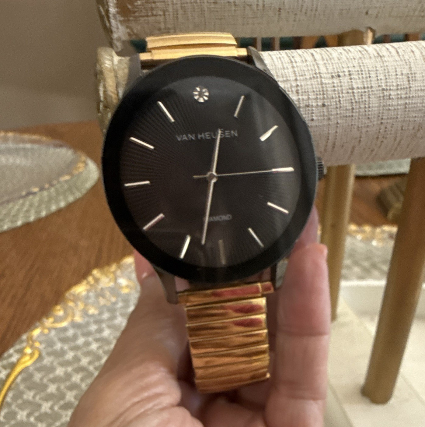 Van Heusen Unisex Quartz Dress Watch Gold Tone Expansion Bracelet Black Dial