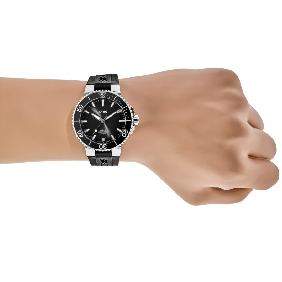 New Oris Aquis Date Automatic Black Men’s Watch 01 400 7769 4154-07 4 22 74FC