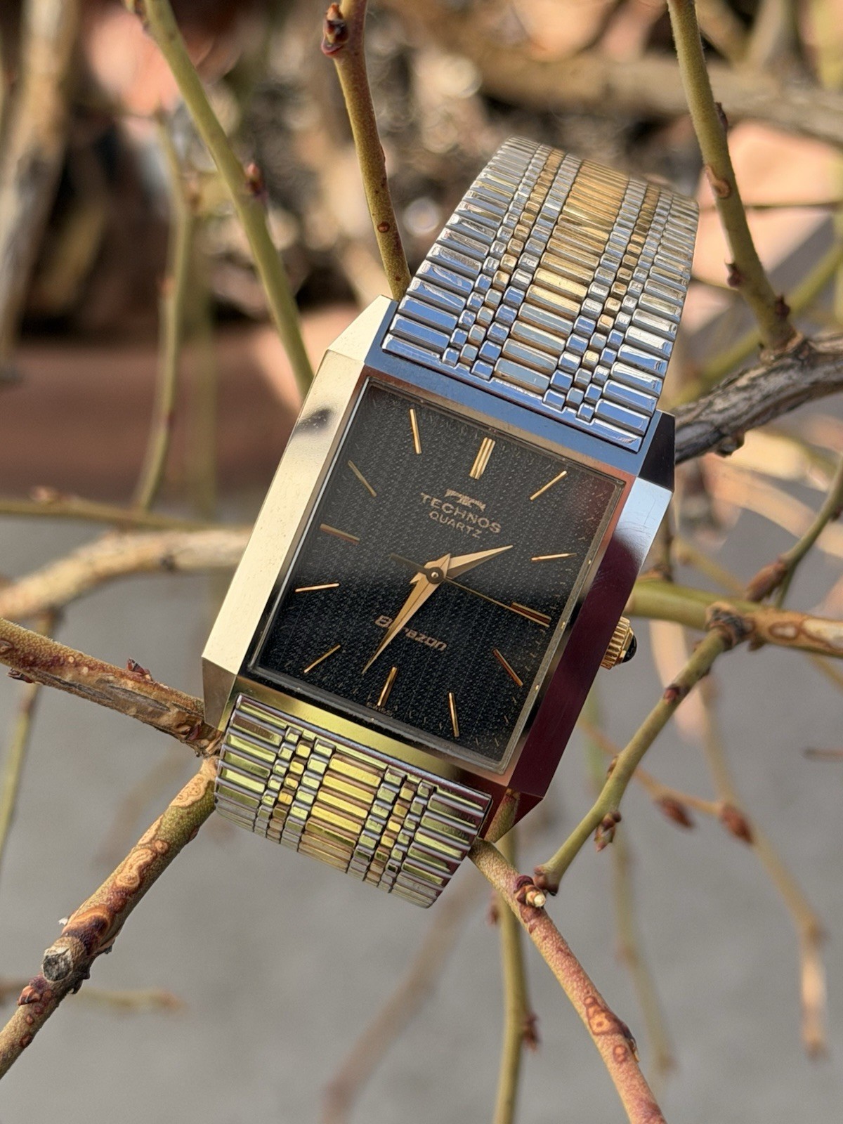 Vtg 1980s Technos Borazon Quartz 1104110 Two-toned Men’s Watch [Swiss Made]