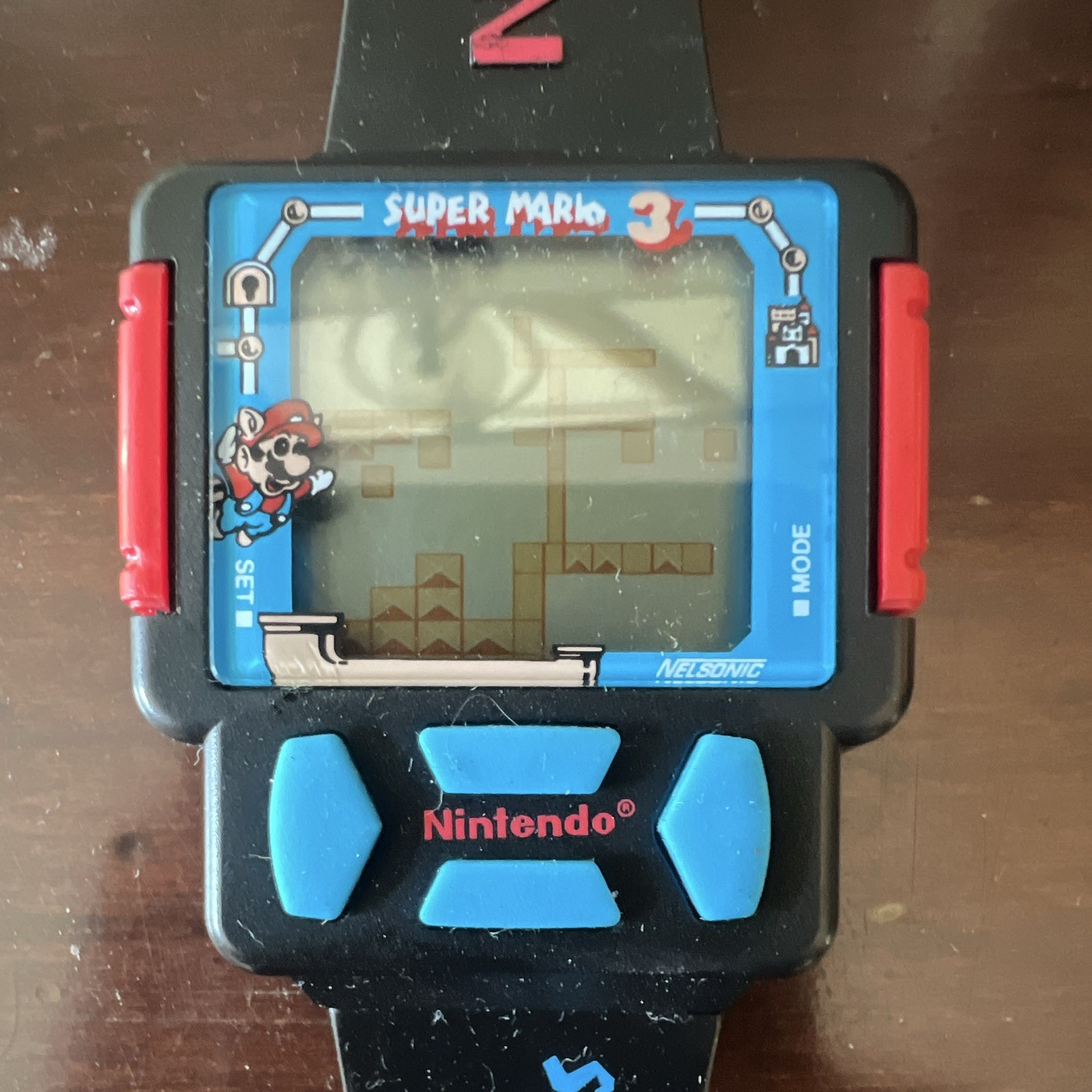 Nintendo Super Mario 3 Digital LCD Quartz Wristwatch Black Plastic Band 1990