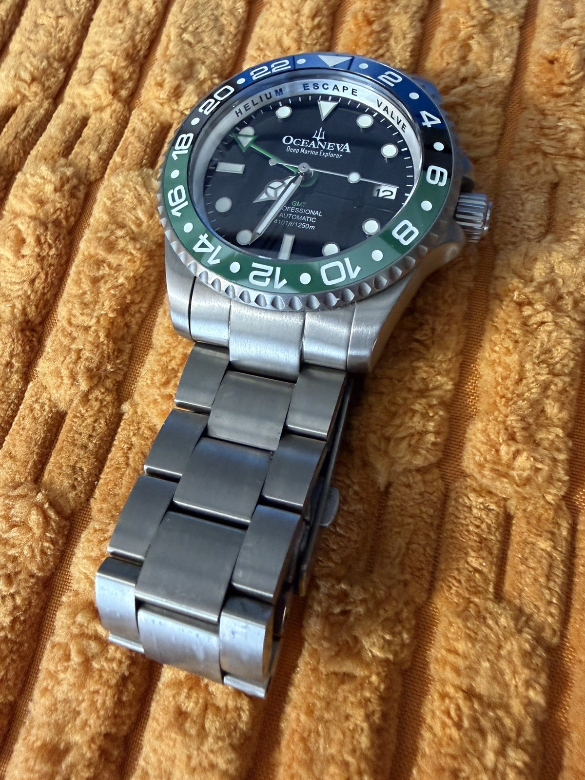 Oceaneva Men’s Deep Marine Explorer GMT Watch 1250M Ceramic TITANIUM