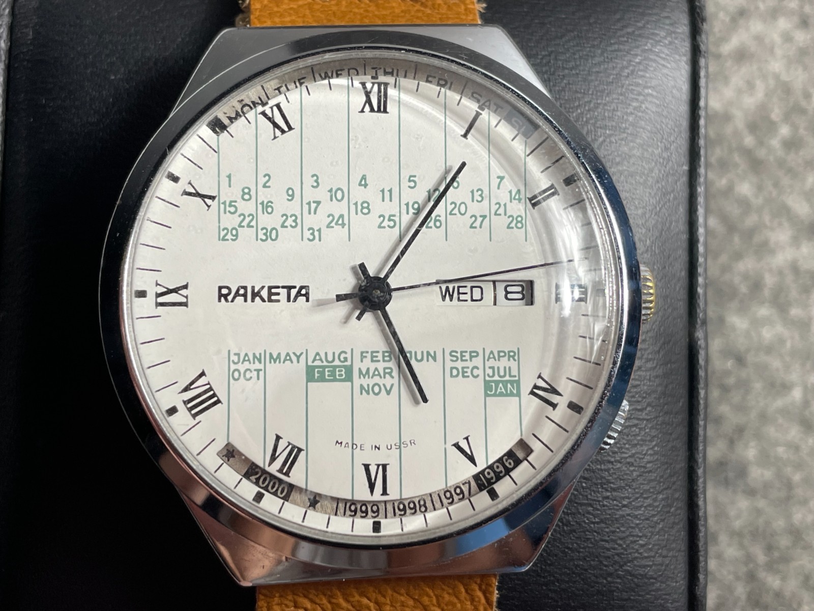 Serviced Vintage RAKETA Cal.2628.H USSR Made Watch