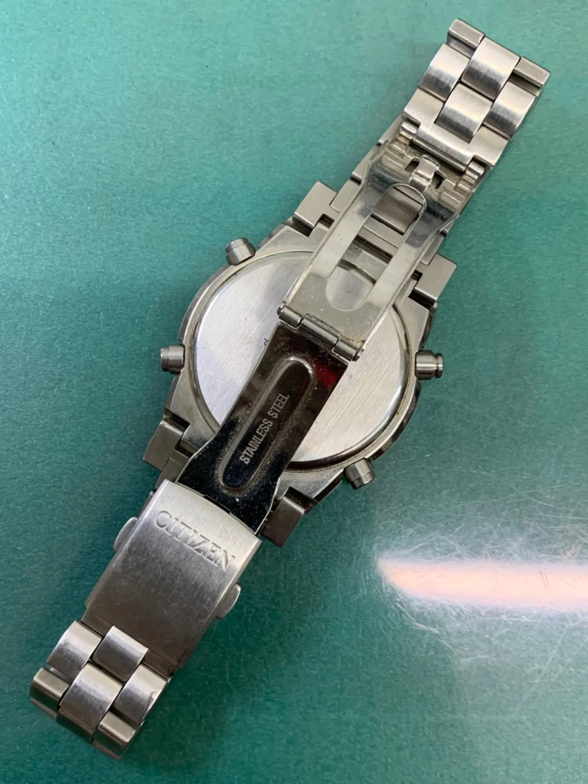 A1594 Used Citizen 0870 (Junk item)
