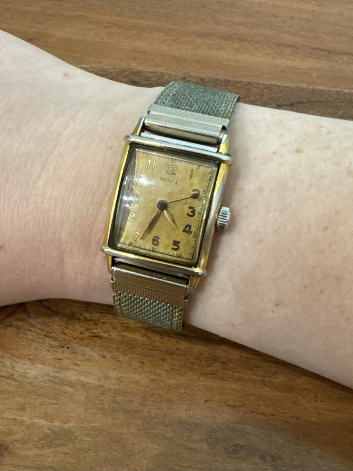 Vintage Nova Art Deco Rectangular Gold Toned Manual Swiss Watch 1940-1950’s