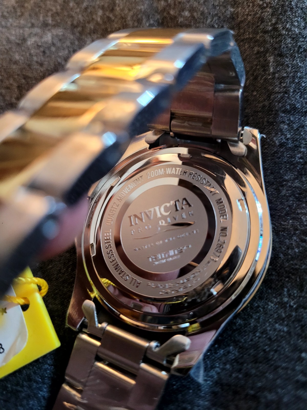 Invicta Pro Diver Men’s Quartz Date Watch Black Dial Two-Tone Bracelet Box
