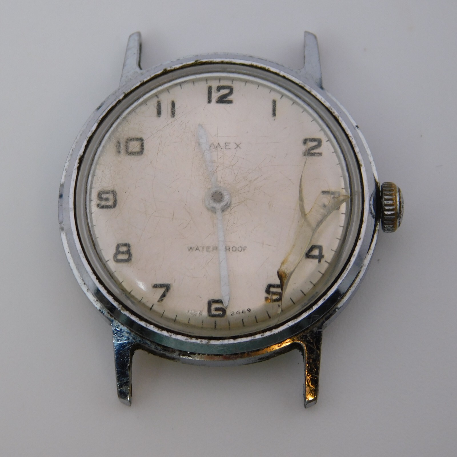 Vintage Timex Silver Tone Case Wind-up Analog Men’s Watch Doesn’t Keeps Time