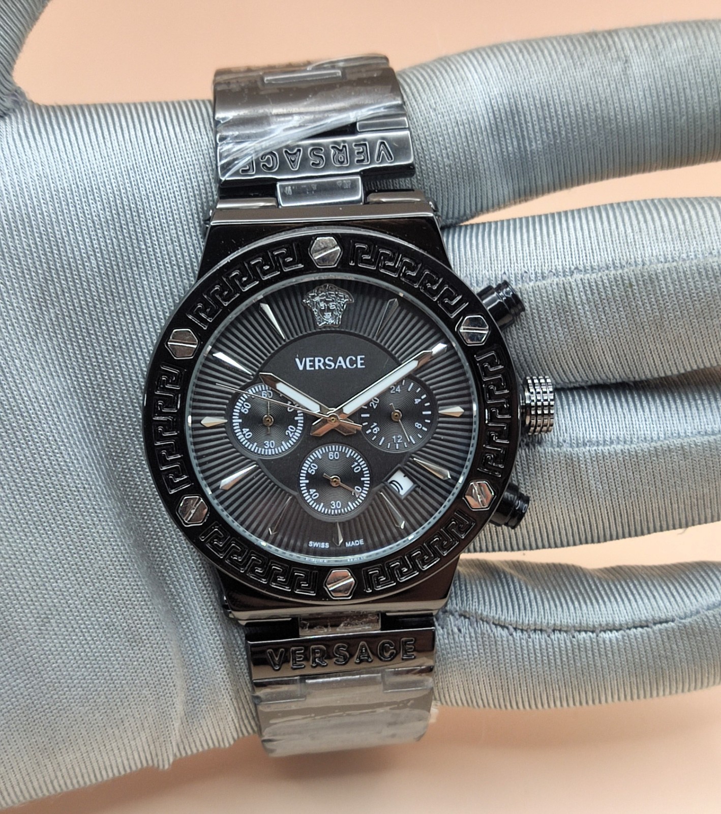 Amazing Versace Chronograph Date Indicator Analog Refurbished Men’s Wrist Watch