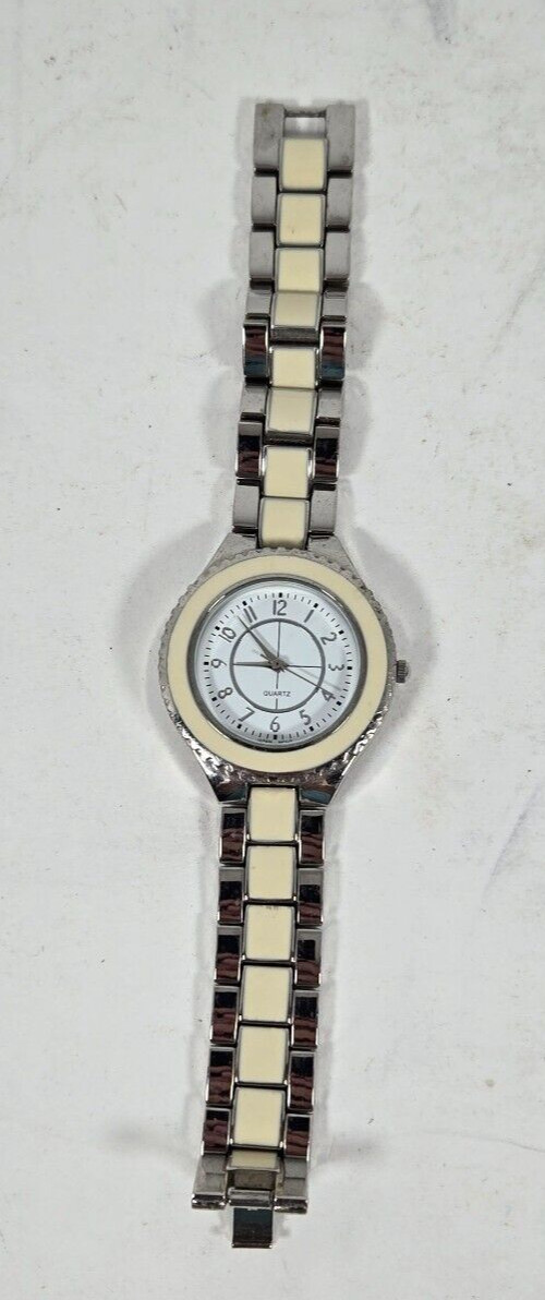 SR626SW White Dial Round Silver Tone Case 36 mm Link Bracelet band Watch 7 Inch