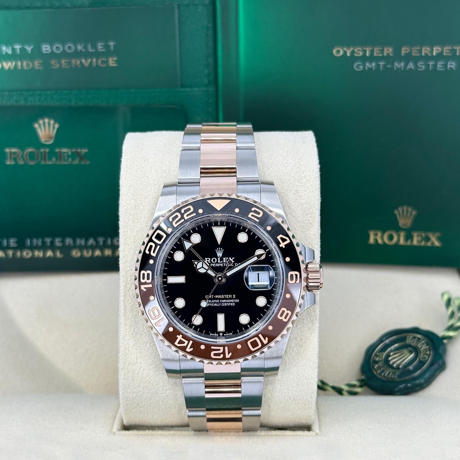 Unworn 2024 Rolex GMT-Master II Oystersteel & Everose Gold Ref# 126711CHNR-0002