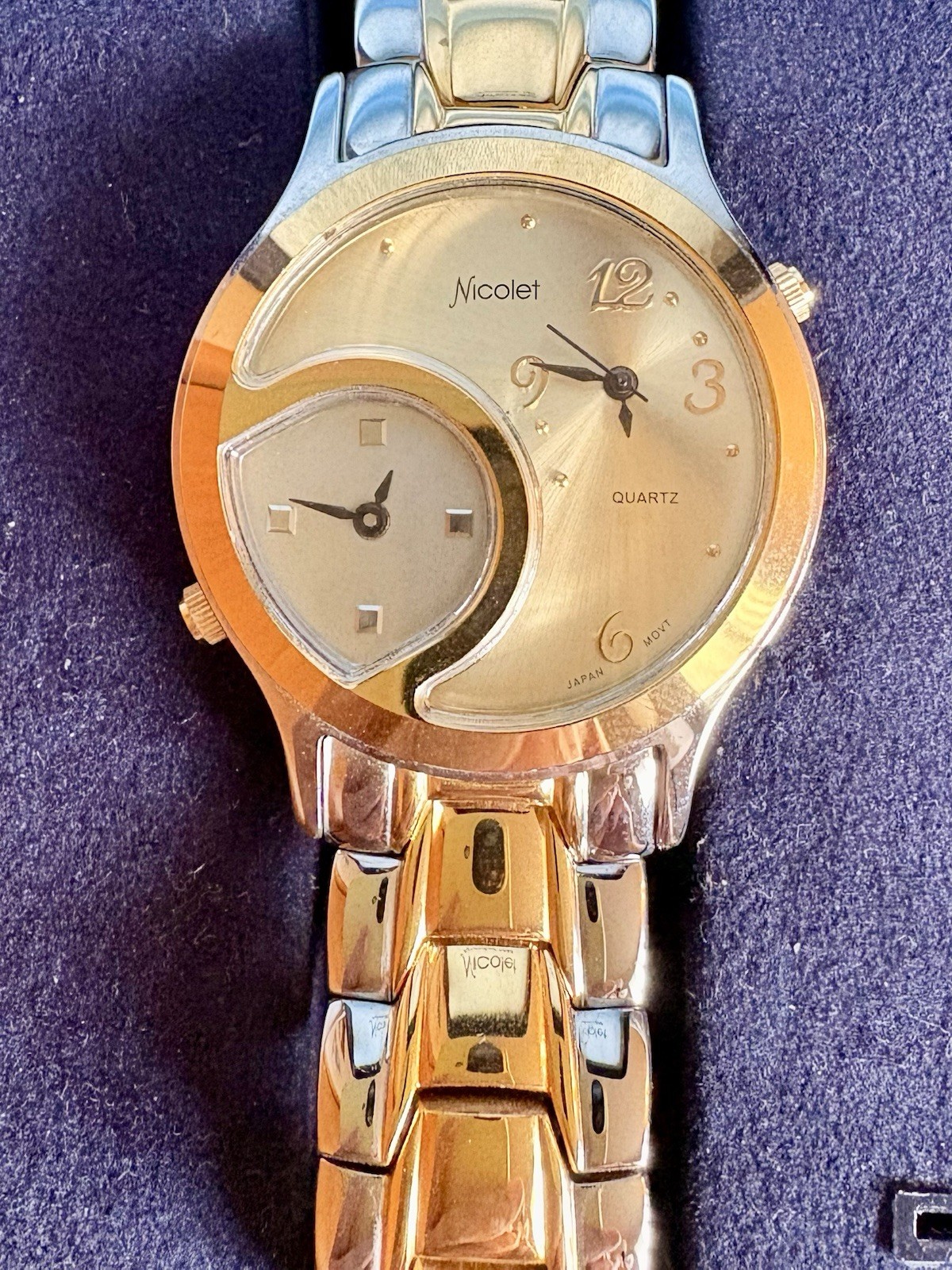 Running Nicolet Watch 2 Face From Japan Vintage NC-1070 05-2035,2025 SR626SW