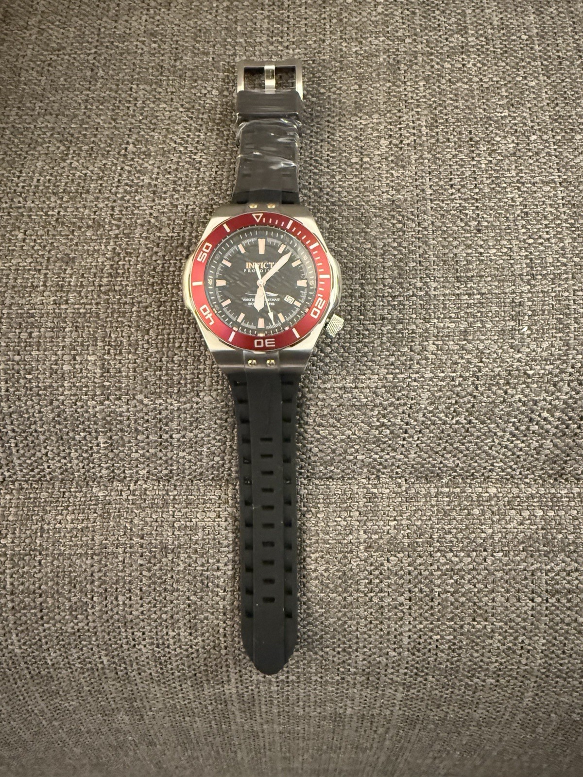 New Without Box – Invicta Pro Diver Men’s Watch With Black Silicone Band