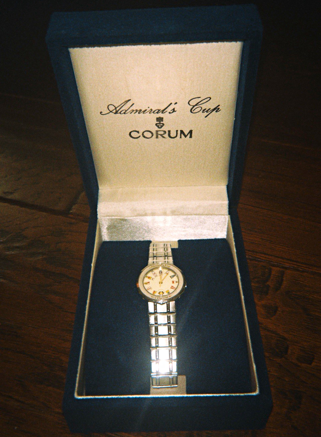 Corum Admiral’s Cup Vintage Quartz Analog SS Bracelet Date White Dial Box
