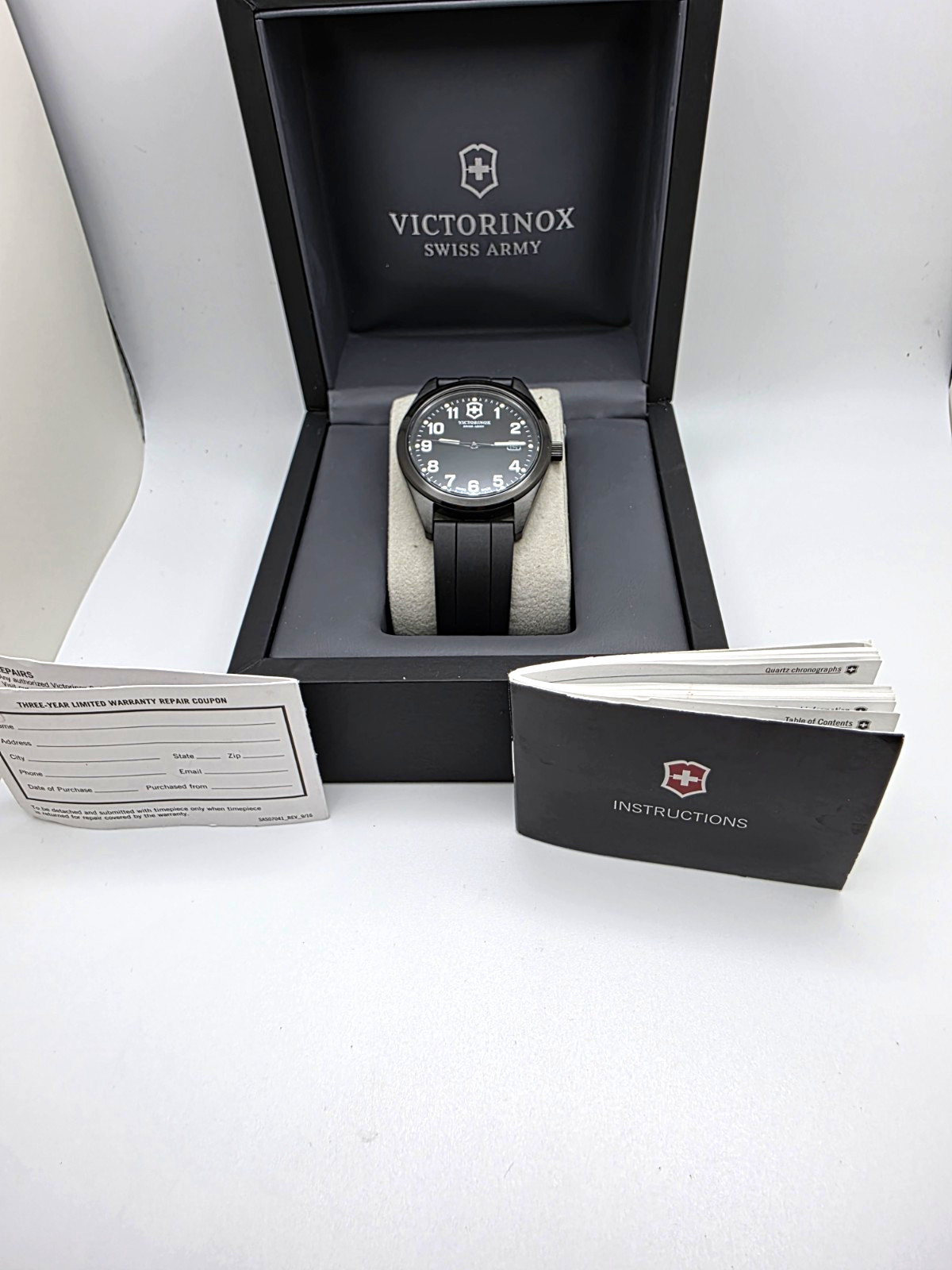 Victorinox Swiss Army Garrison Watch 26071CB Quartz Watch black Rubber Strap 8″