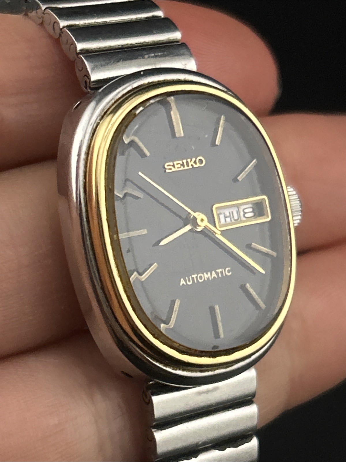 Vintage Seiko Automatic Two Tone Oval Case 2706-7100 Woman’s Watch