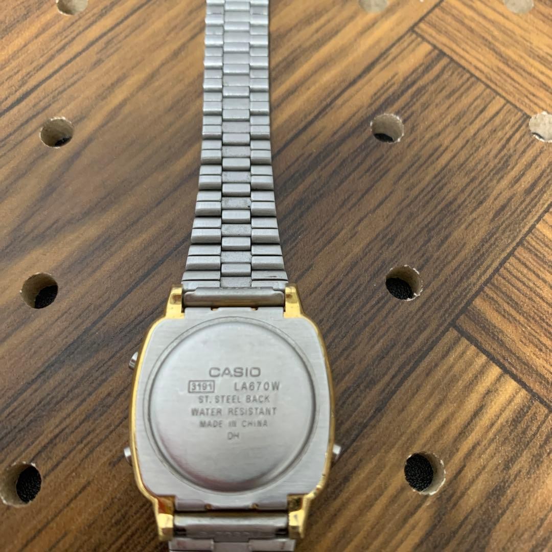 CASIO LA670WGA-1 Gold, working condition