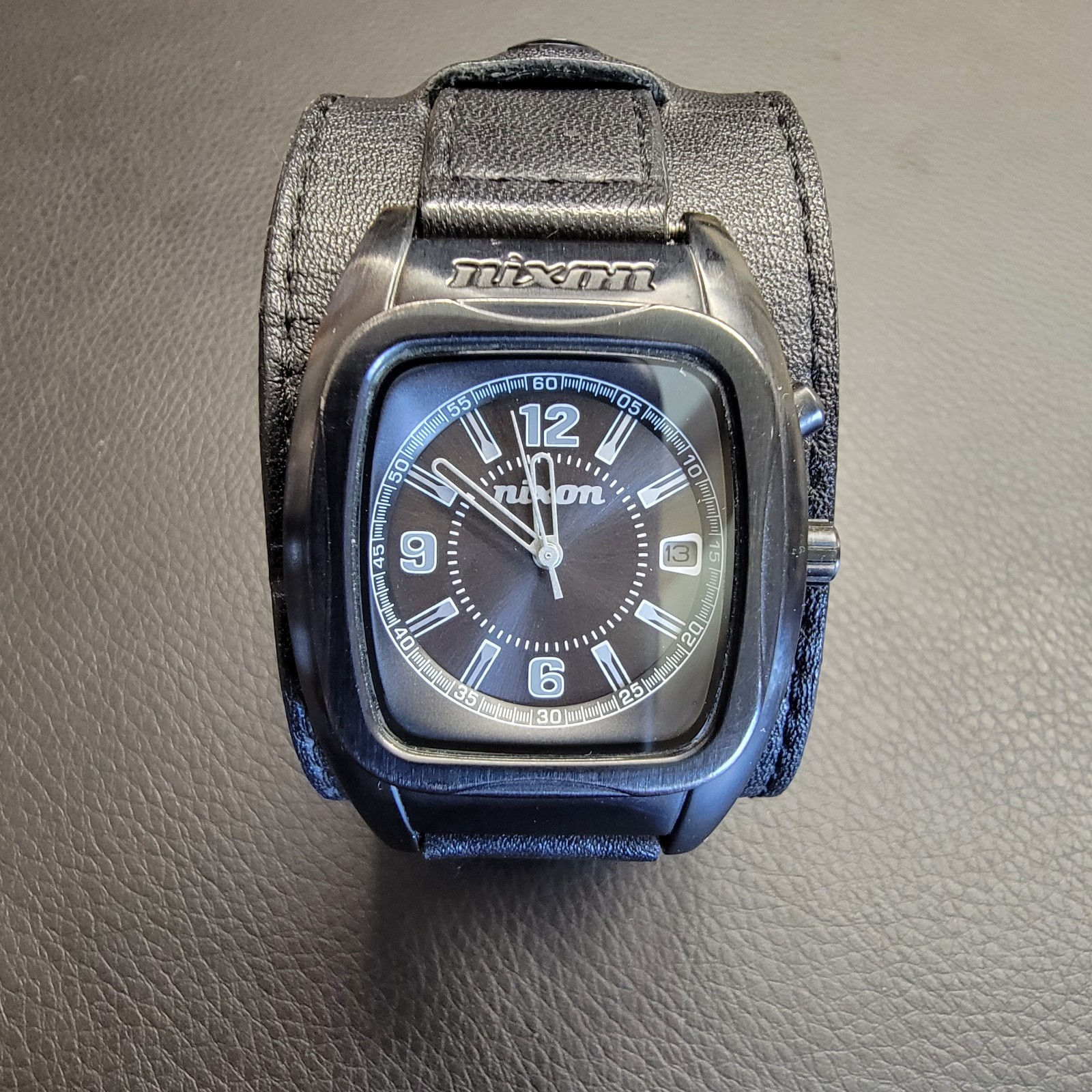 Nixon Powerslave Yes Black Stainless Watch Orig Band Great Condition New Battery
