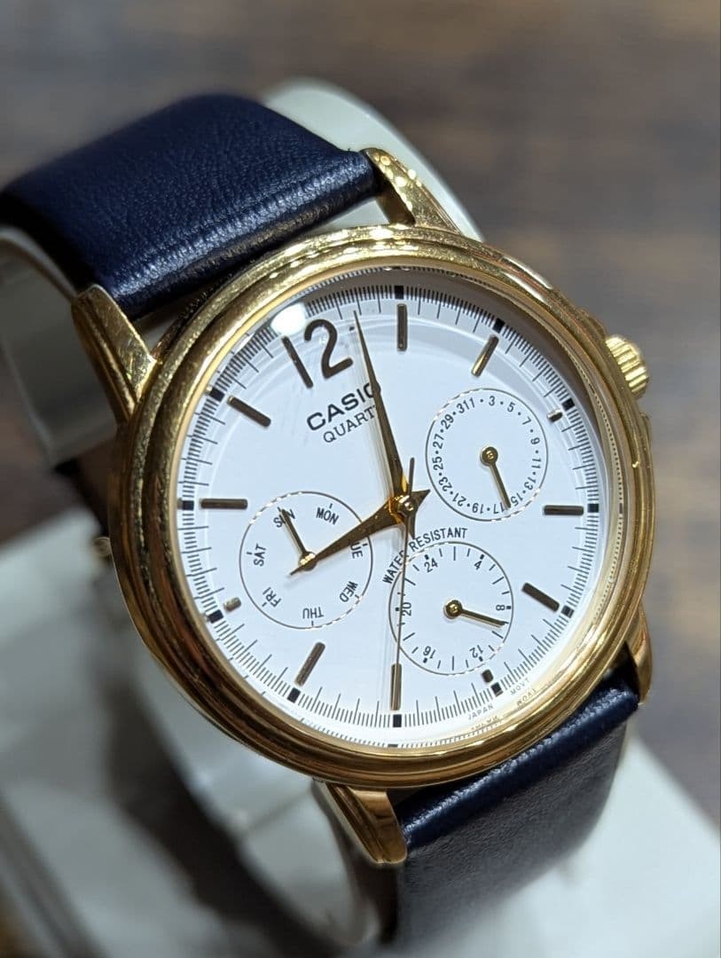 Battery replaced. CASIO Collection MTP-1174 wristwatch, gold.