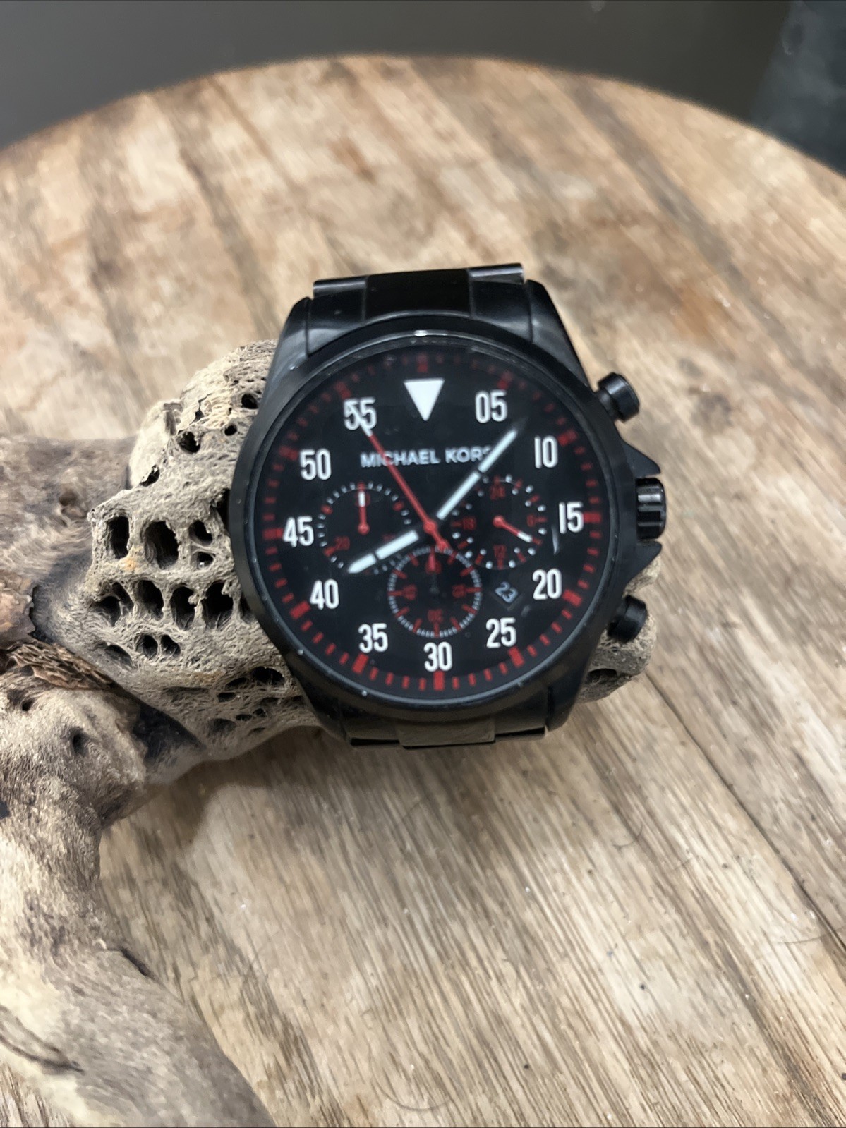 Michael Kors MK8332 Gage Black Chrono Date Steel Bracelet Men Watch 040523