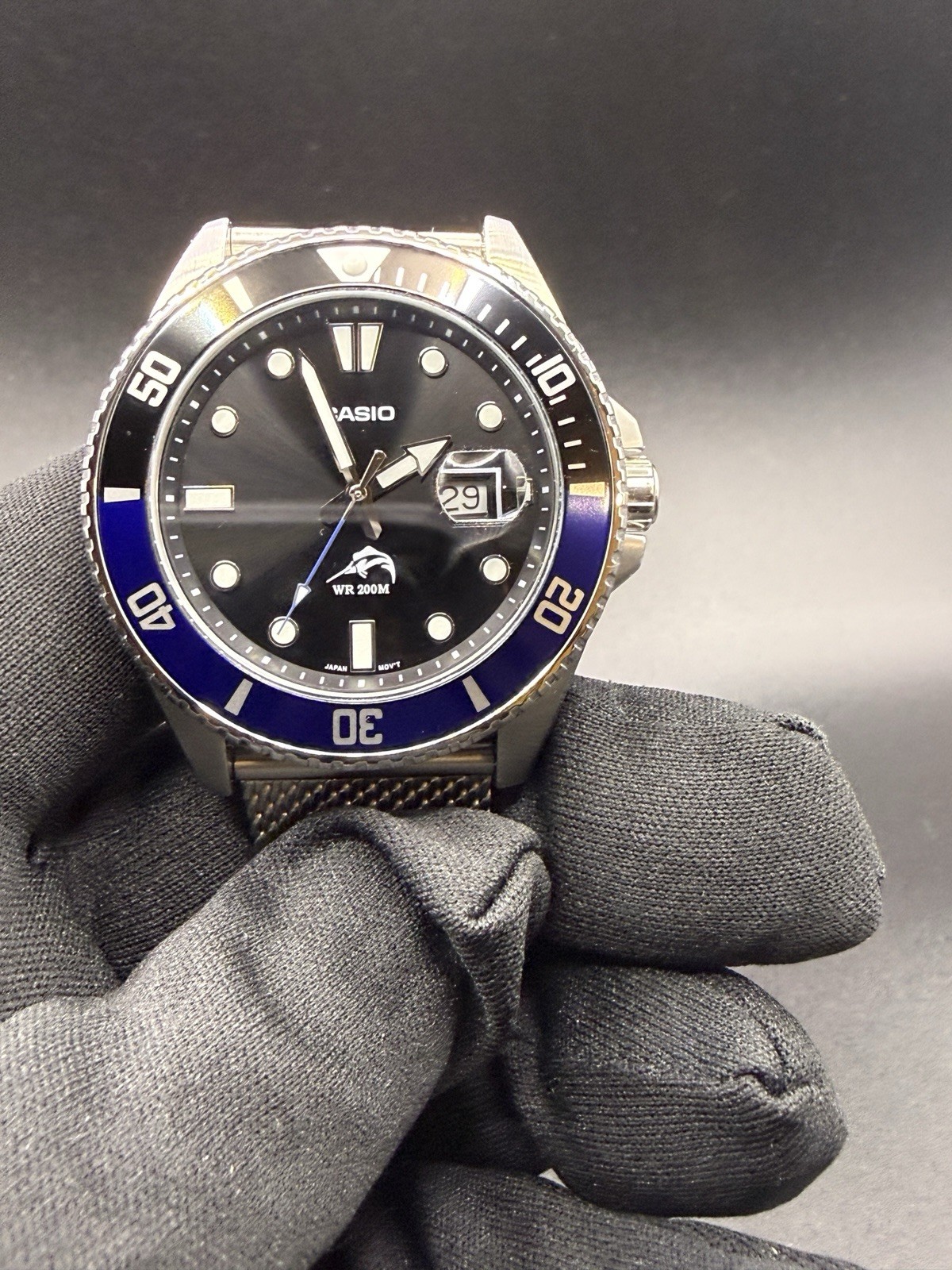 Casio Duro Batman – Custom Mod | Cyclops Mineral Crystal | Milanese